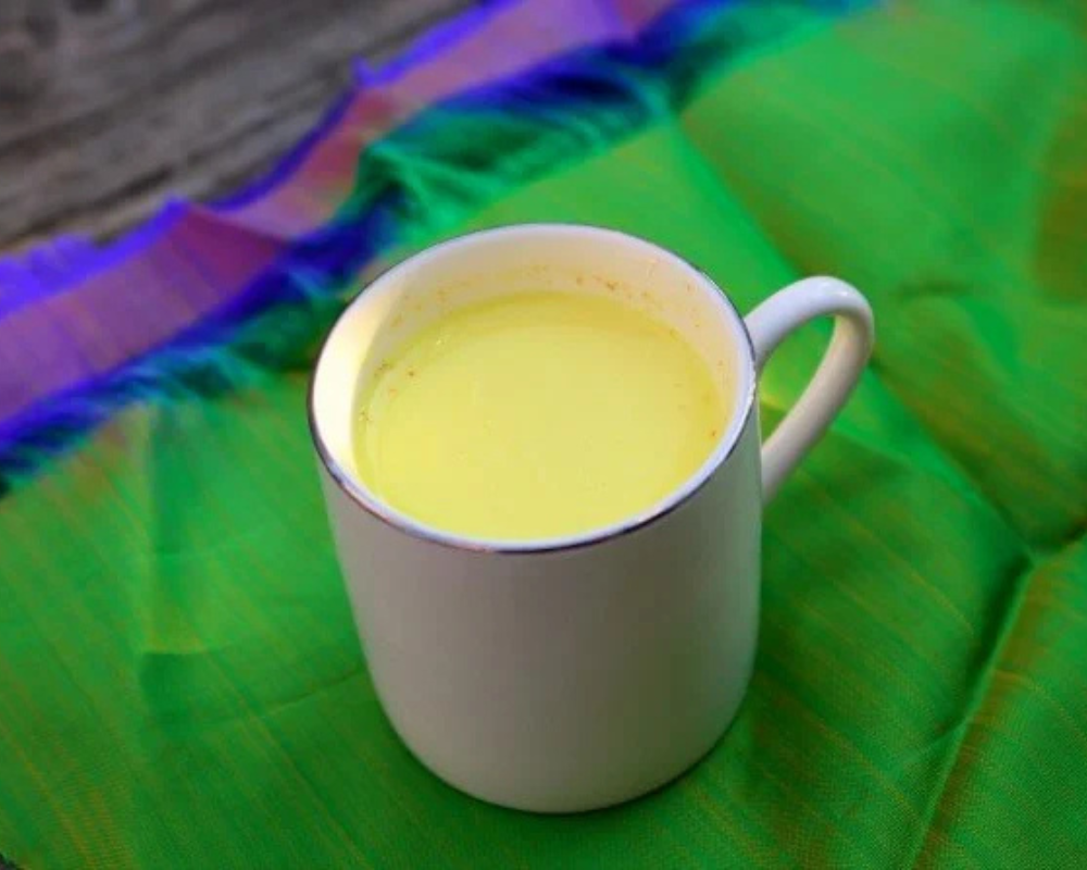 Haldi vala milk